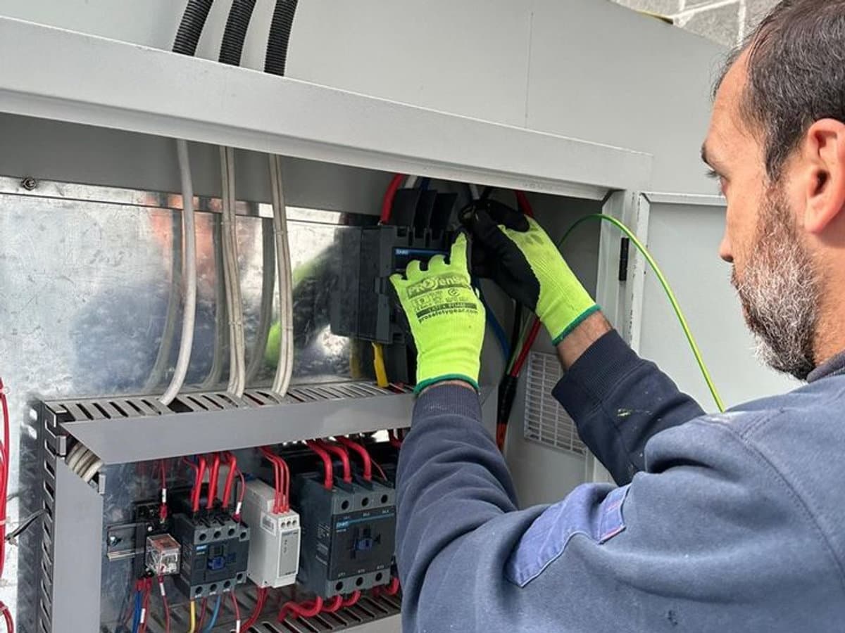 Hotová fotovoltická elektráreň
